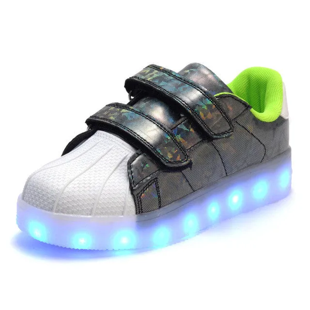 2017 Hot New Spring autumn Kids Sneakers Fashion Luminous Lighted Colorful LED lights Children Shoes Casual Flat Boy girl Shoes