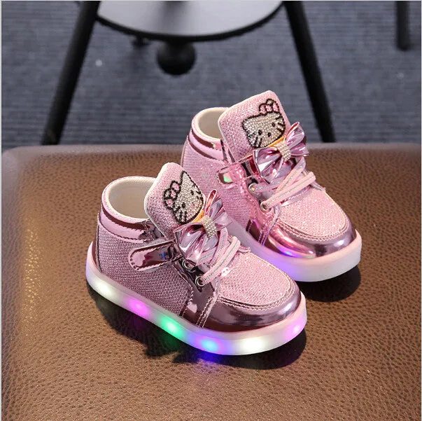 New Children Luminous Shoes Boys Girls Sport Running Shoes Baby Flashing Lights Fashion Sneakers Toddler Little Kid LED Sneakers