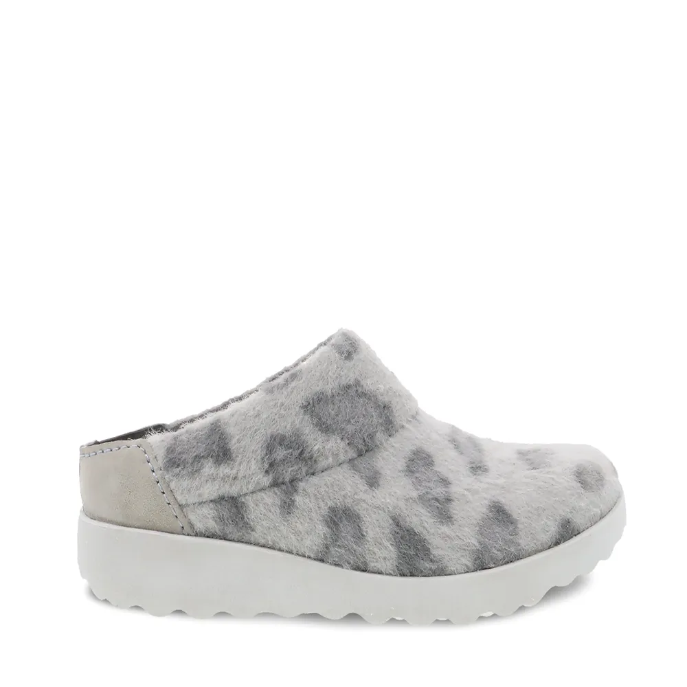 Women's Dansko Lucie Color: Grey Leopard Wool